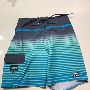 Boys 3T stretch fabric Billabong swim trunks